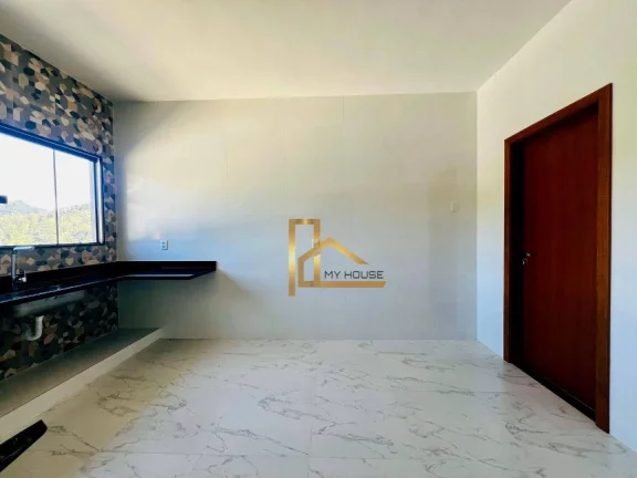 Imagem Casa com 3 dormitórios sendo 1 suíte e vista privilegiada à venda, 201 m² - Vale das Nações - Teresópolis/RJ
