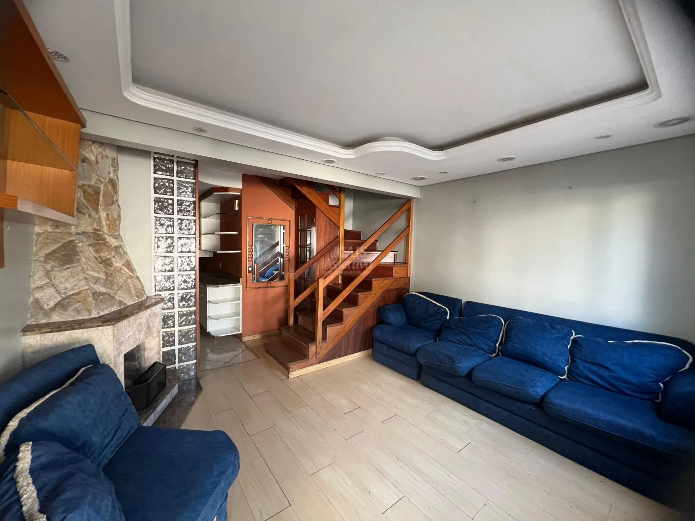 Imagem Sobrado mobiliado para locação - Residencial Jardim Lirius, Porto Alegre