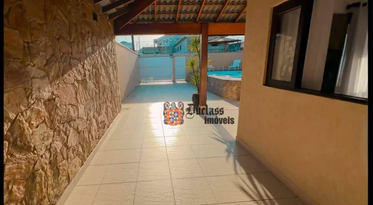 Imagem Sobrado com 4 dormitórios à venda, 246 m² por R$ 1.000.000,00 - Jardim Aruan - Caraguatatuba/SP