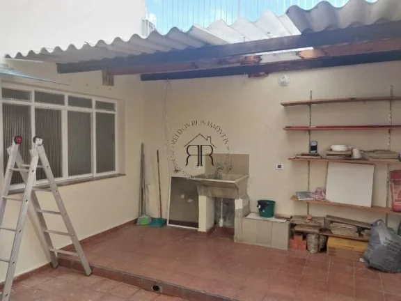 Imagem Sobrado de 159 m² de área construída, ambientes amplos, bem iluminados e arejados, conta com 2 do...