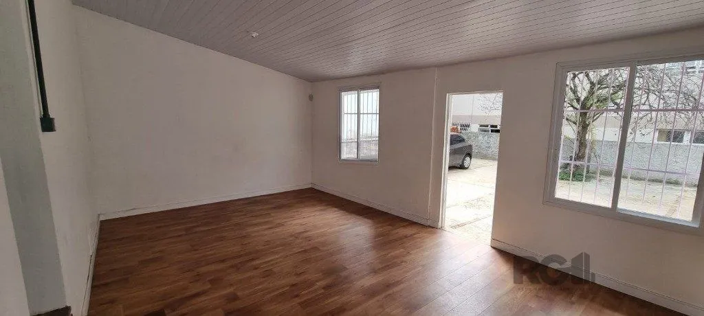 Imagem Casa de 2 dormitórios no bairro Petrópolis