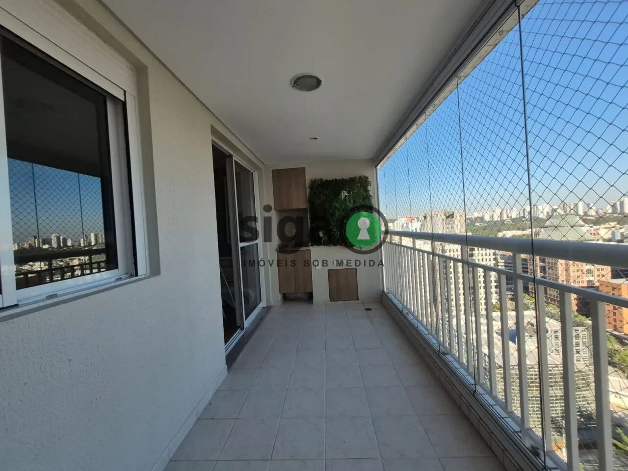 Imagem Apartamento de 2 suítes , 2 vagas para locação na Chácara Santo Antônio