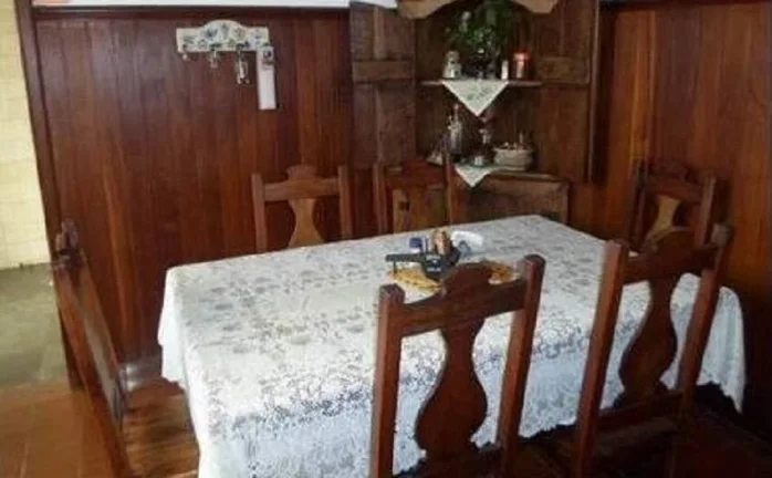 Imagem Casa ampla, arejada, confortável e muito conservada no Santa Lucia!