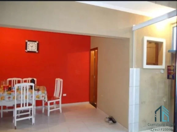 Imagem Sobrado Triplex, 04 quartos c/suíte, terraço, área gourmet, no bairro Uberaba em Curitiba PR