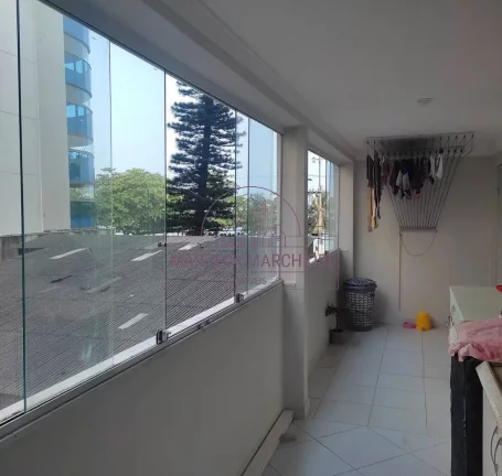 Imagem Apartamento na quadra do mar da praia da costa com vista lateral para o mar