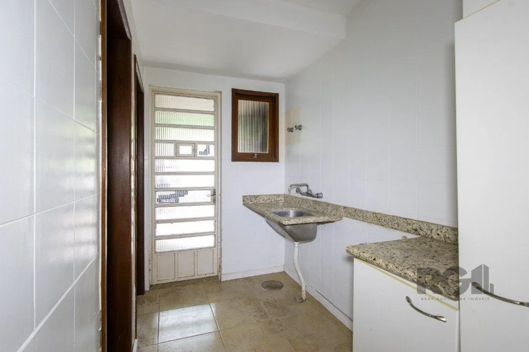 Imagem Casa de 3 dormitórios no Jardim Isabel com vista para o Guaíba.