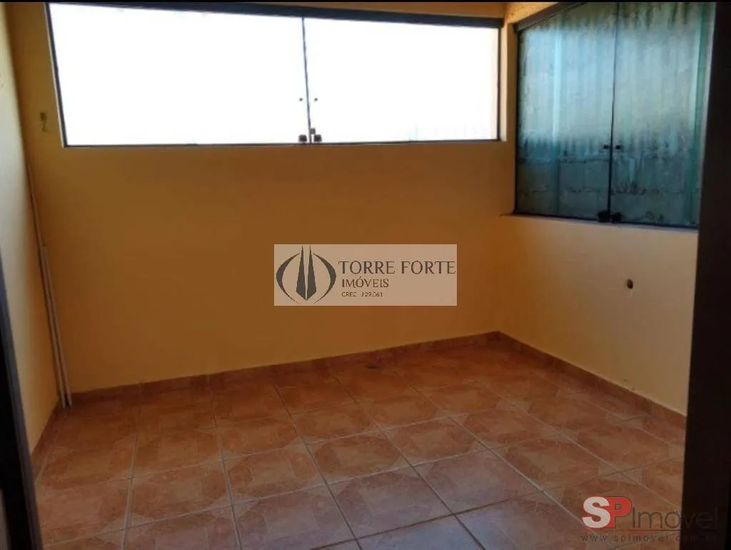 Imagem Casa Terrea com 5 dormitorios 1 suite 4 vagas de garagem na Vila Nhocune