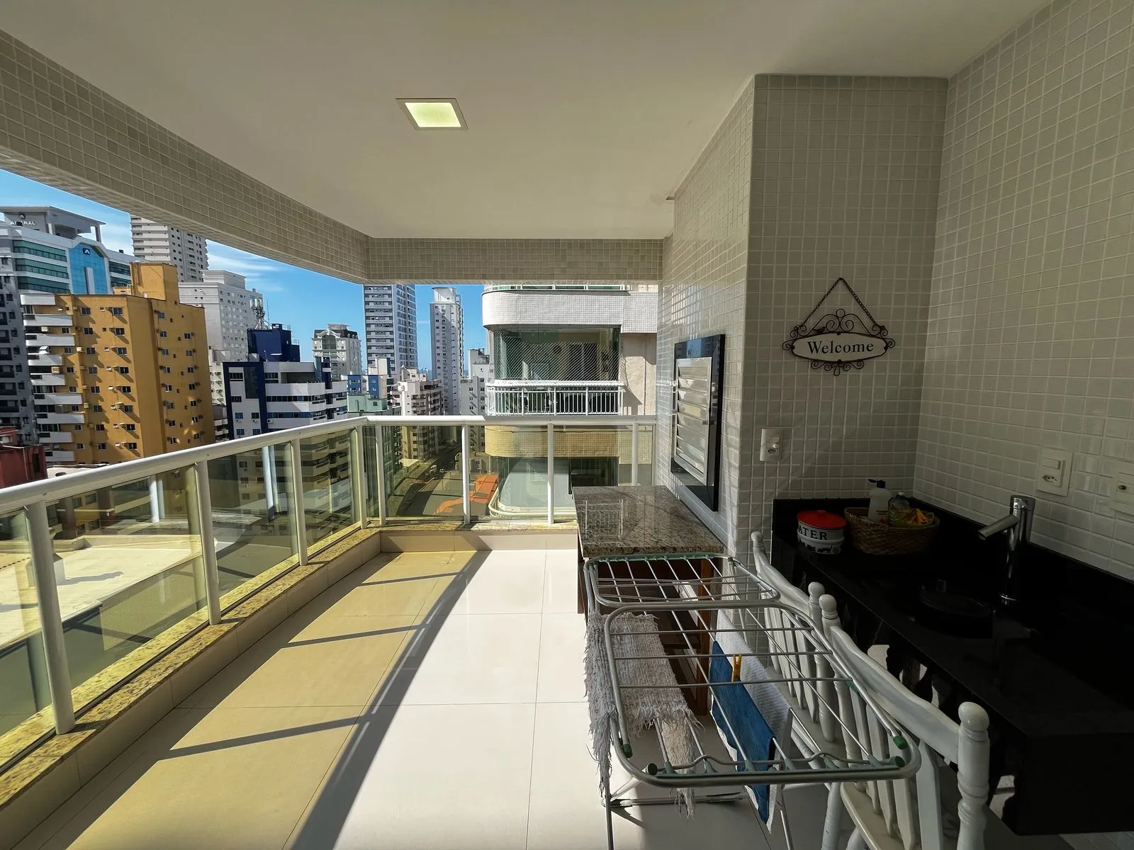 Imagem Apartamento à venda com 128m2 por R$ 1.990.000,00
