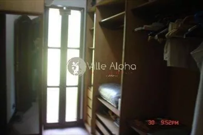 Imagem Fantástica Casa a venda no condomínio fechado da Santa Terezinha em Santos