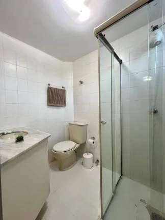 Imagem Cobertura à Venda com 150m², 3 Quartos, 2 Suítes e 4 Vagas -Excelente Local
