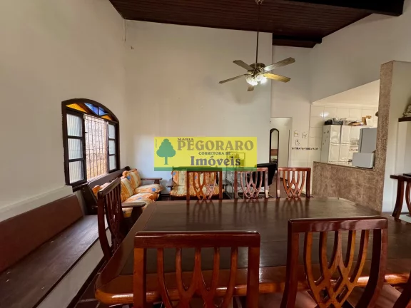 Imagem Casa à com churrasqueira venda na Martim de Sá, 3 quartos, 1 suíte, 1 sala, 2 banheiros, 2 vagas, 128m².