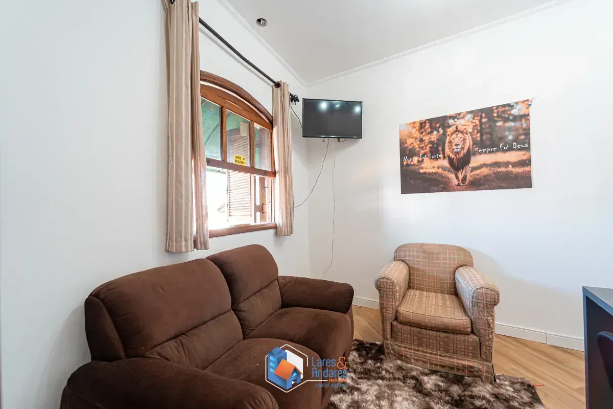Imagem Casa para venda em Cidade Domitila com 3 quartos, sendo 1 suíte, 473m²