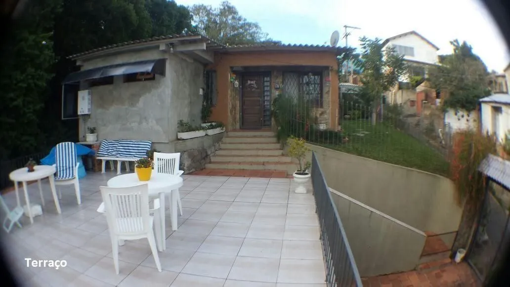 Imagem Ótima casa 3 dormitórios sendo 1 suíte e Salão de Festas