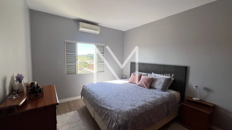 Imagem Casa Sobrado à Venda 4 Quartos - 150m² - Bairro Jardim Santa Inês - SJC
