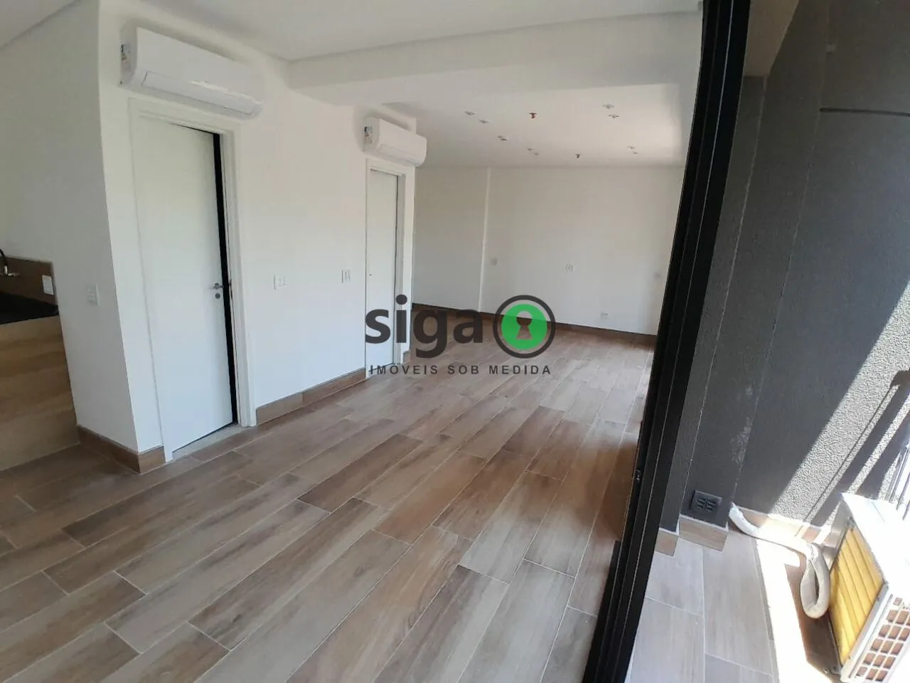 Imagem Sala Comercial para Locação no Butantã com 61m² de AU, 2 vagas , copa, banheiros, primeira locação