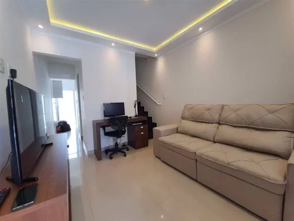 Imagem Casa com 2 dormitórios à venda, 70 m² por R$ 398.000 - Caiçara - Praia Grande/SP