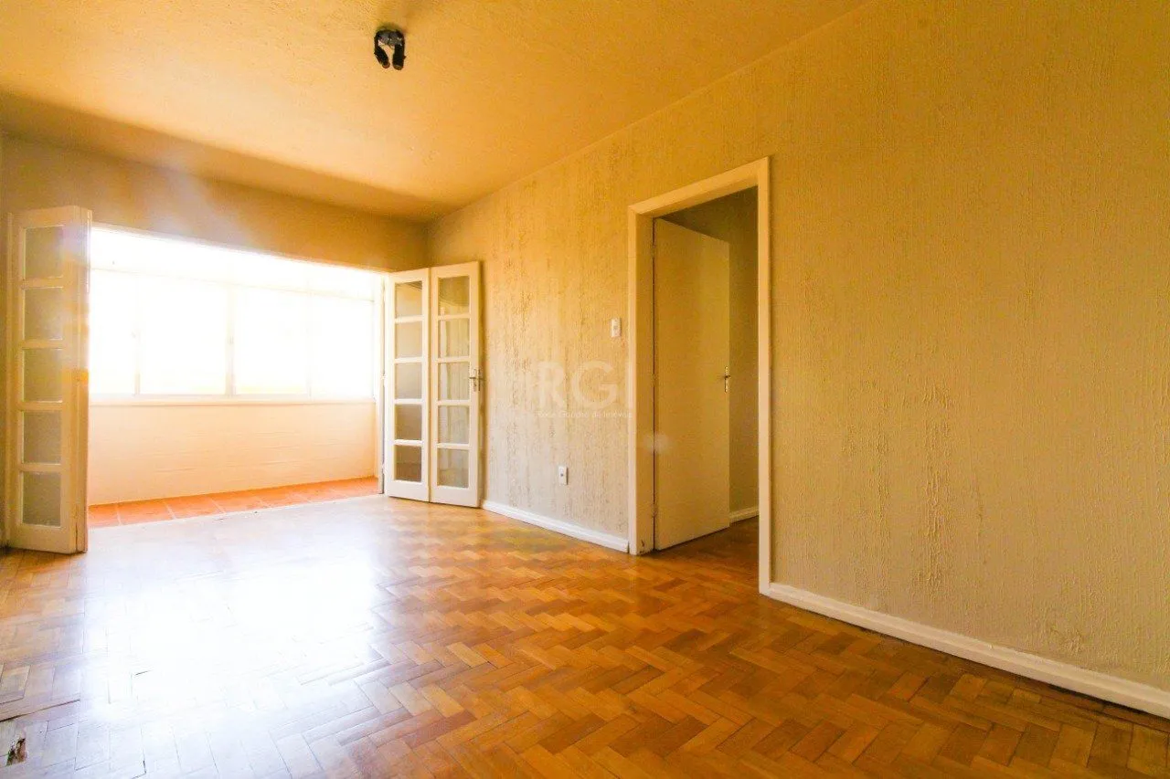 Imagem Apartamento para Venda - 73.01m², 2 dormitórios, 1 vaga - Menino Deus