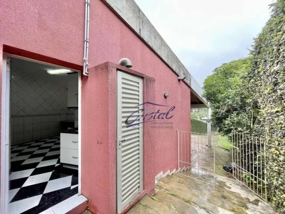 Imagem Casa com 4 dormitórios (1 suíte), lareira, piscina e churrasqueira! à venda, 409 m² - Chácara São João - GRANJA VIANA - Carapicuíba/SP