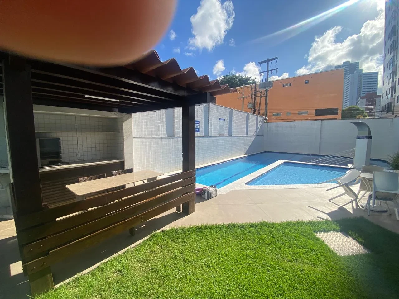 Imagem Apartamento com 2 Quartos à Venda, 80 m² em Casa Amarela - Recife