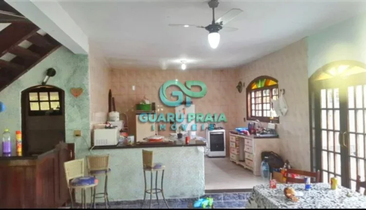 Imagem Casa com 6 quartos sendo 4 suítes, sala de jantar, sala de estar, sala de TV, 5 banheiros, cozinha armário planejado, lavanderia, churrasqueira, piscina, lindo jardim arborizado