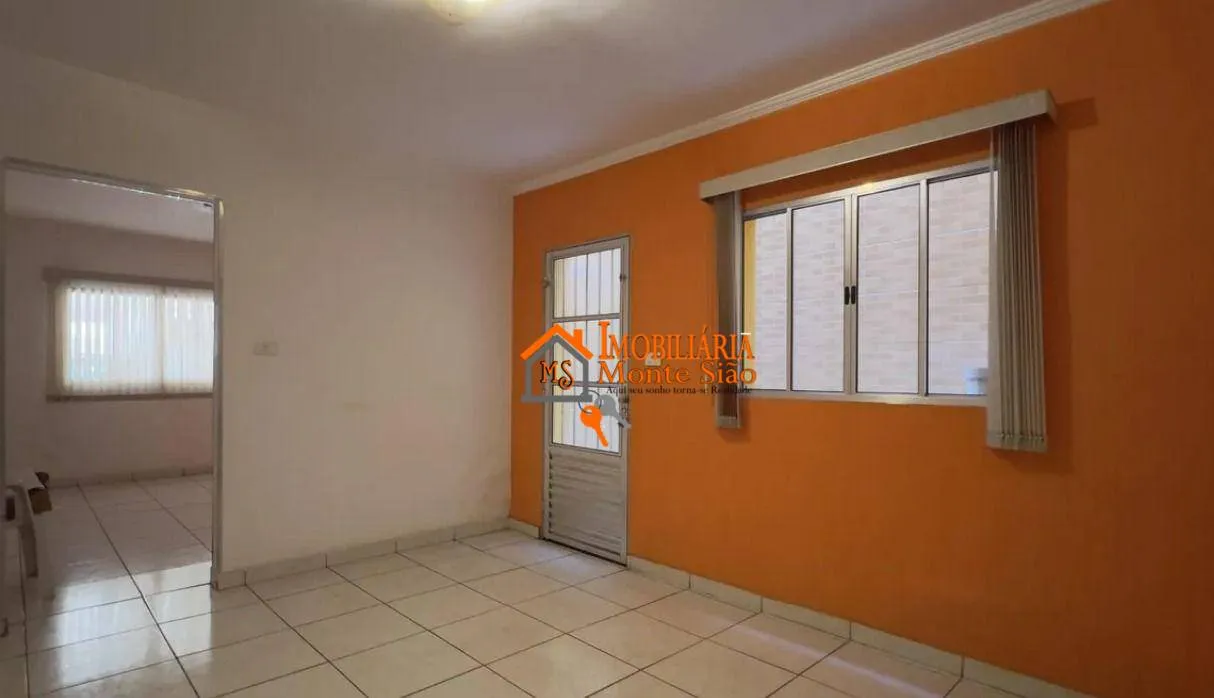 Imagem Sobrado com 4 dormitórios à venda, 200 m² por R$ 636.000 - Vila Nossa Senhora de Fátima - Guarulhos/SP