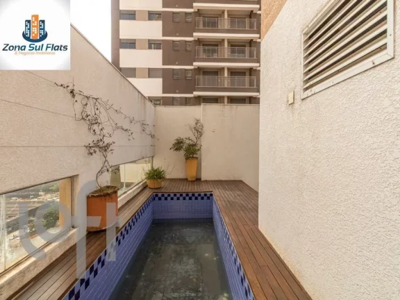 Imagem Cobertura Duplex Impecável à Venda Em Moema Com 3 Suítes e 3 Vagas - Localização Privilegiada, a poucos metros do Parque Ibirapuera