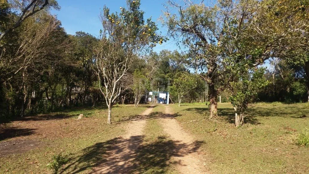 Imagem Terreno para Venda - 2460m² no bairro Restinga