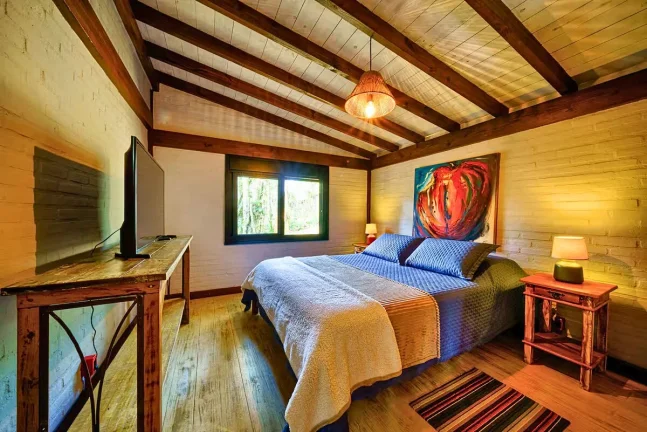 Imagem Cabana Moderna: Onde a Arquitetura se Mescla com a Floresta de Gonçalves