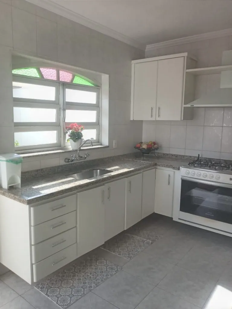 Imagem Sobrado à venda em São Caetano do Sul-SP, Osvaldo Cruz: 3 quartos, 1 suíte, 3 salas, 4 banheiros, 1 vaga, 260m²!
