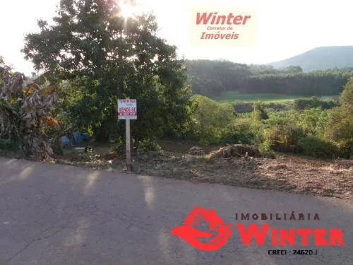 Imagem Terreno com 587m² com matricula individual em Escadinhas