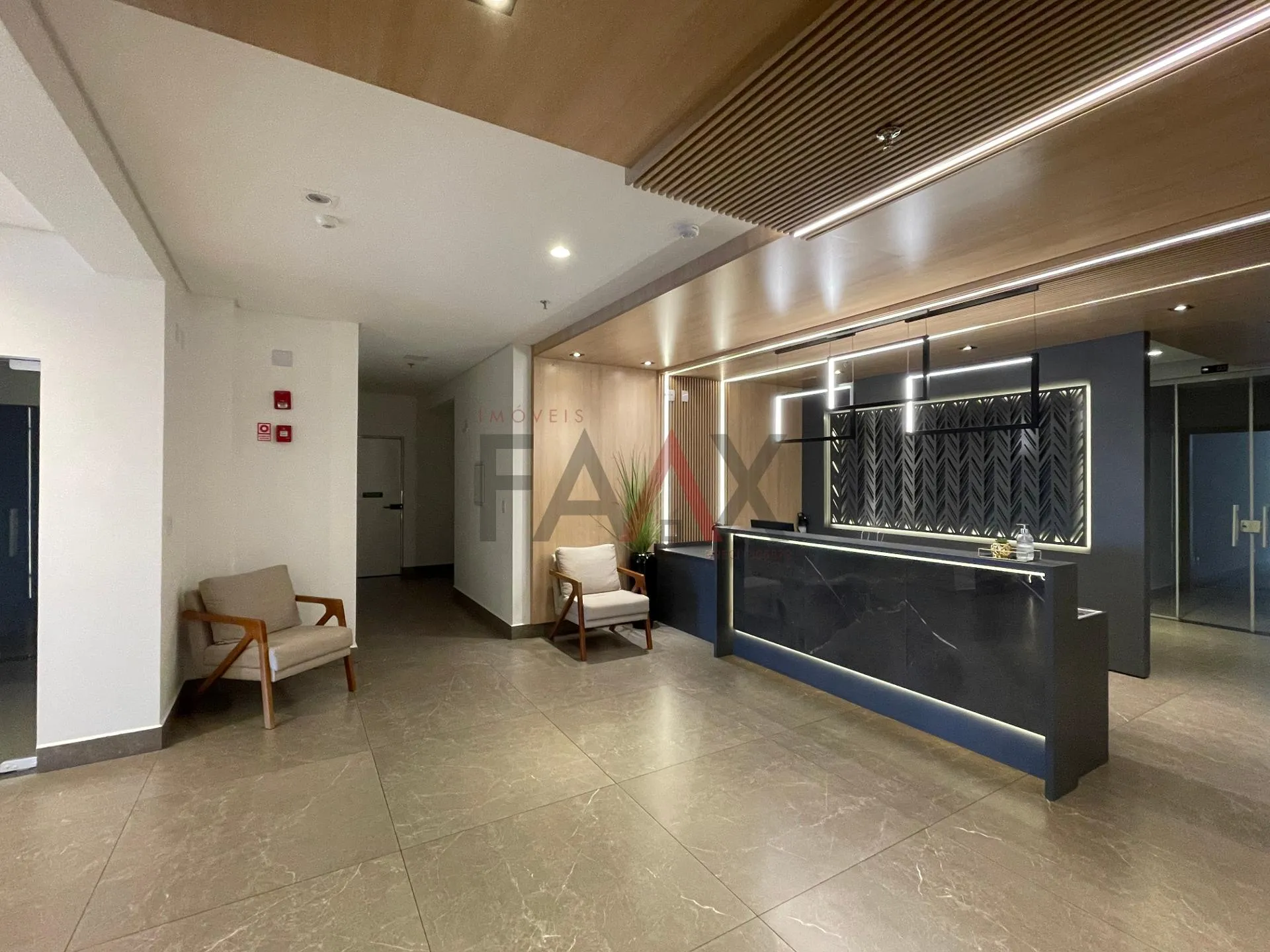 Foto do imóvel Sala Comercial Ampla no Térreo  Cidade dos Lagos.