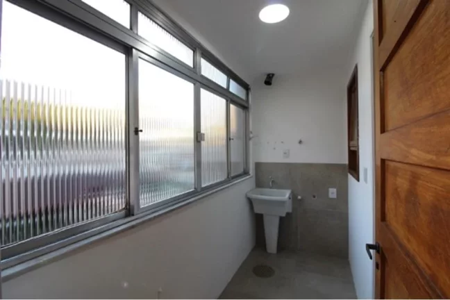 Imagem Apartamento para venda no bairro Floresta em Porto Alegre