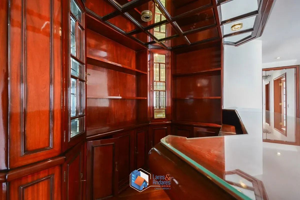 Imagem Apartamento para venda em Pacaembu com 4 quartos, sendo 1 suíte, 274m²