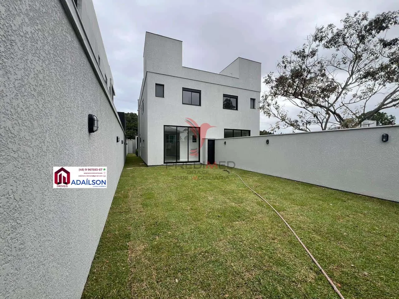 Imagem Lindo s obrado venda Imóvel muito bem localizado no Loteamento Rio Vermelho Florianópolis