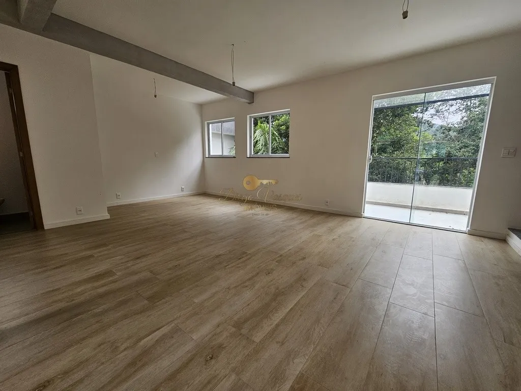 Imagem Casa em Condomínio para Venda em Teresópolis / RJ no bairro Vargem Grande