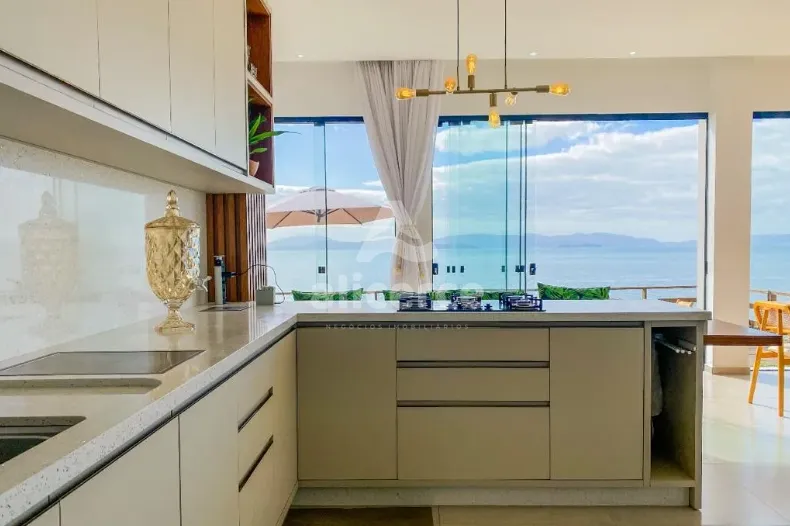 Imagem Casa à venda com 5 quartos 1 suíte, 490m² em São Miguel (Guaporanga) Biguaçu