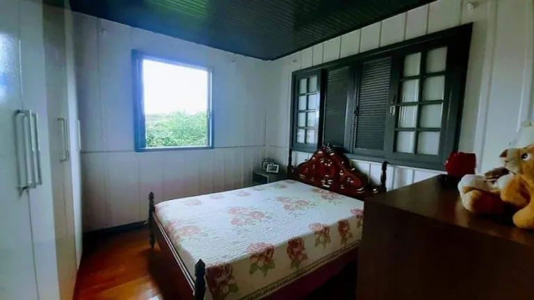 Imagem Casa com 3 Quartos à Venda, 148 m² em Milanese - Criciúma