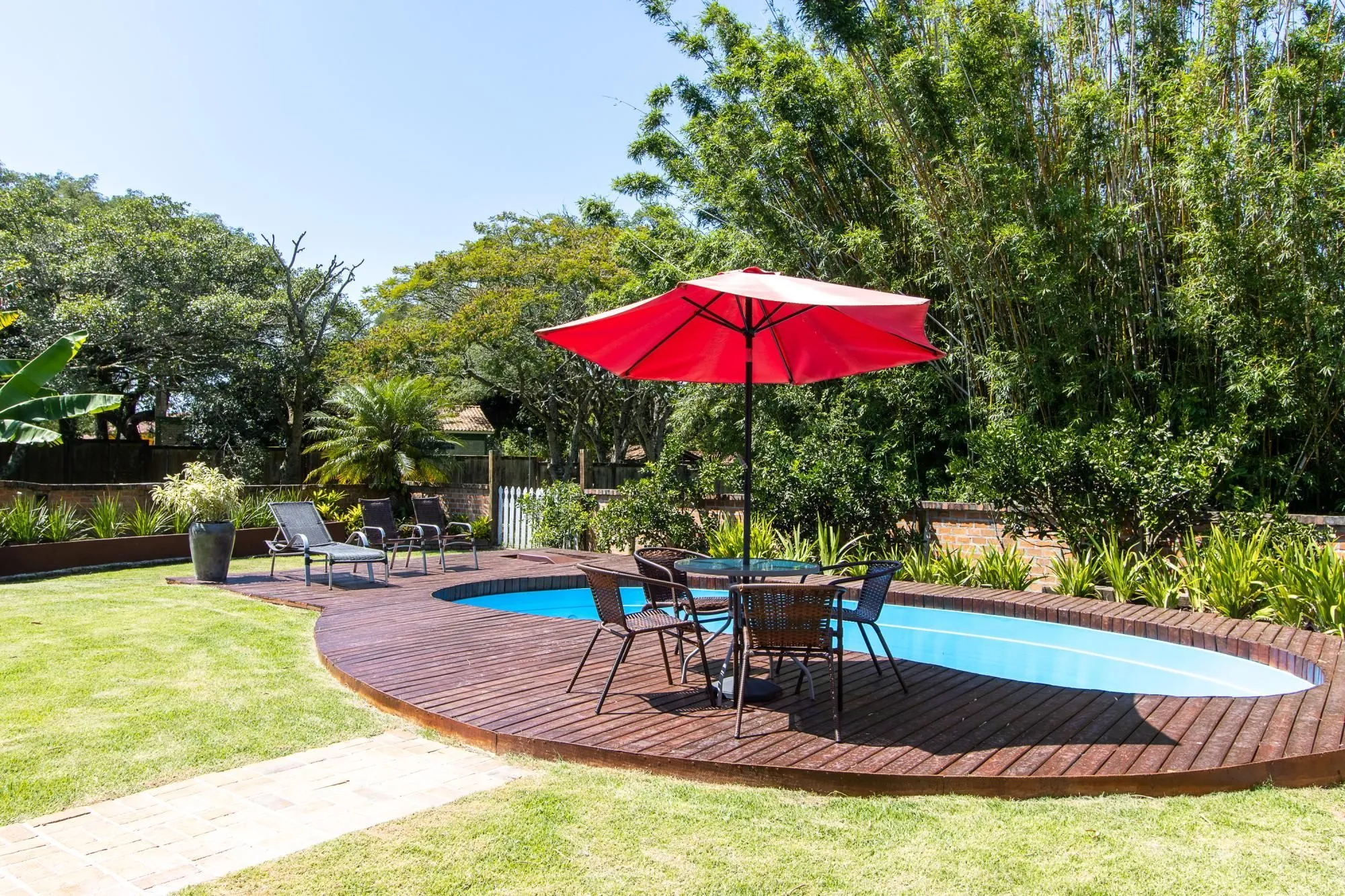 Imagem Casa 4 suites no Terra Ville, com home office, estar íntimo, 4 vagas e piscina.