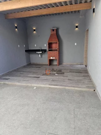 Imagem Casa com 3 dormitórios à venda, 192 m² por R$ 850.000 - Vila Valença - São Vicente/SP