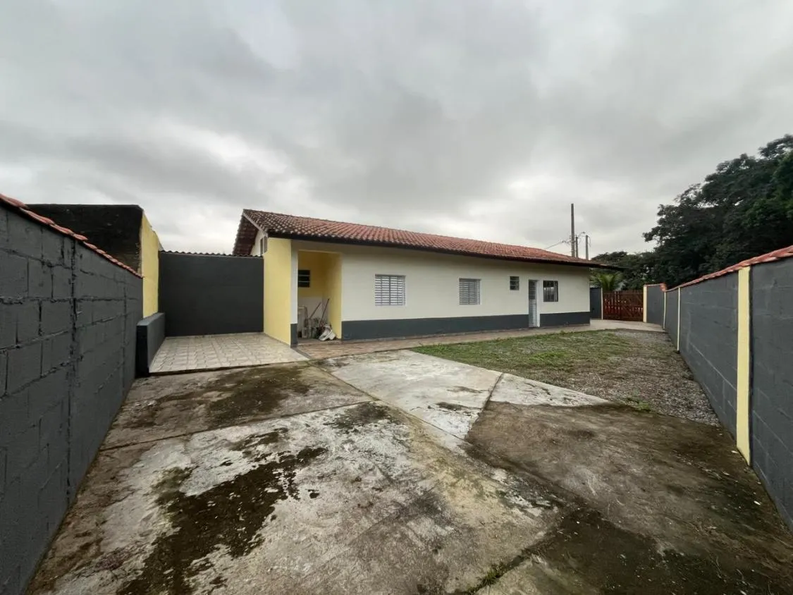 Imagem CASA 2 DORM SENDO 1 SUITE LADO PISTA À VISTA NOSSA SENHORA DO SION ITANHAEM