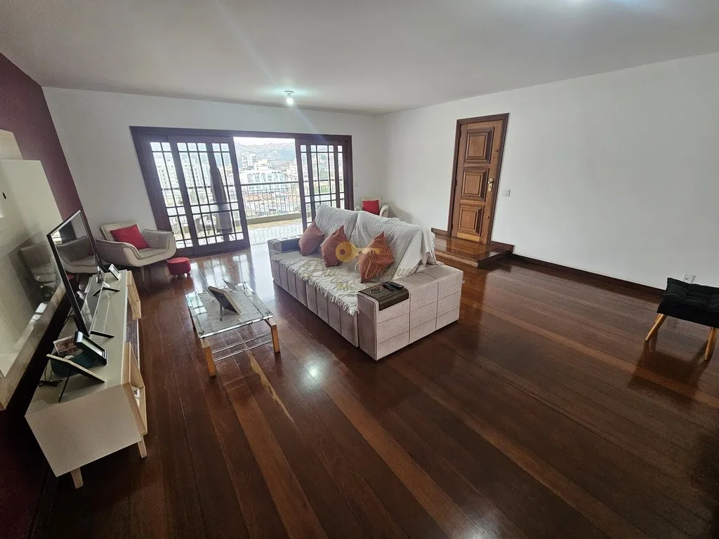 Imagem Apartamento para Venda em Teresópolis / RJ no bairro Várzea