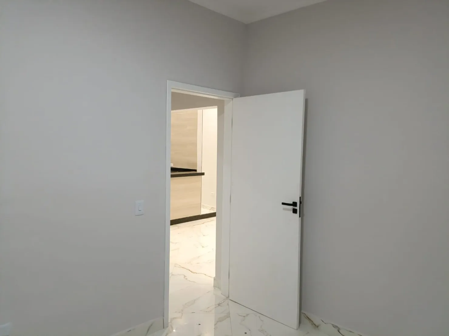 Imagem Casa à venda 2 Quartos, 1 Suite, 1 Vaga, 170M², Loteamento Residencial e Comercial Flamboyant, Pindamonhangaba - SP