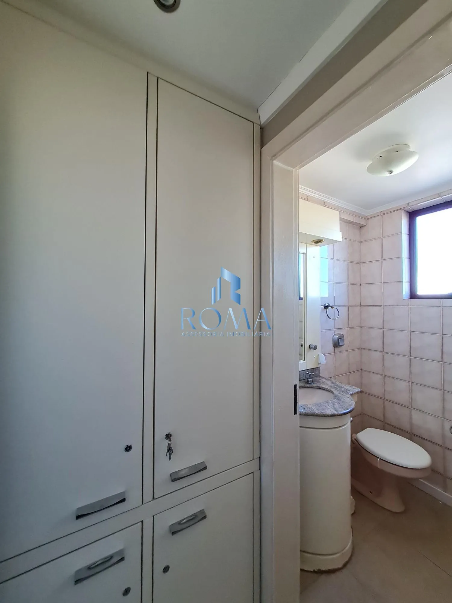 Imagem Sala Comercial com Garagem à venda no Edifício Arquipélago!