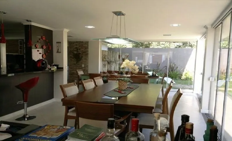 Imagem Casa Condominio para Venda - 380m², 3 dormitórios, sendo 3 suítes e 3 vagas