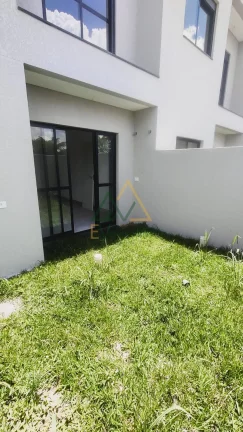 Imagem Sobrado à venda no bairro Cajuru - Curitiba/PR