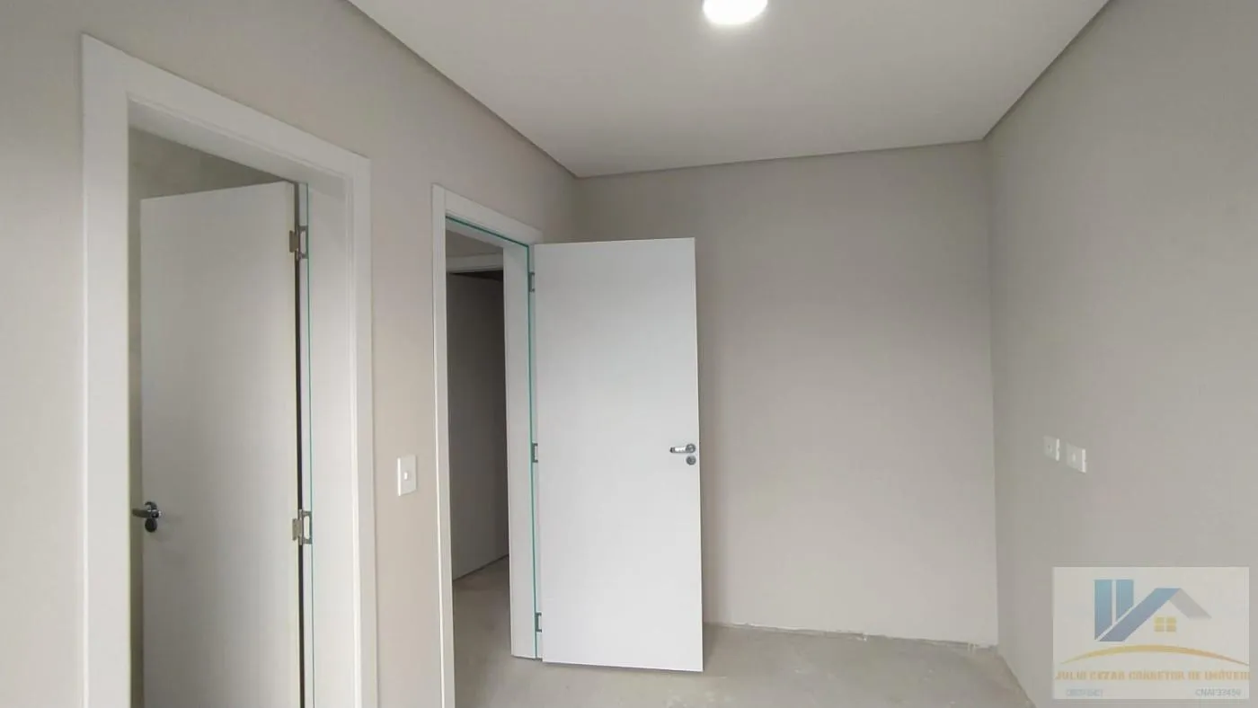 Imagem Triplex para Venda em São José dos Pinhais, Cruzeiro, 3 dormitórios, 3 suítes, 4 banheiros, 2 vagas