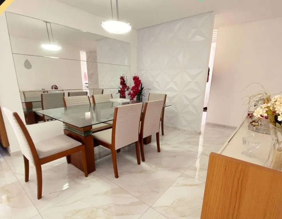 Imagem Apartamento de 120m² no Bessa, 4 quartos com suíte, sala em L, condomínio com elevador e portaria, perto da praia.