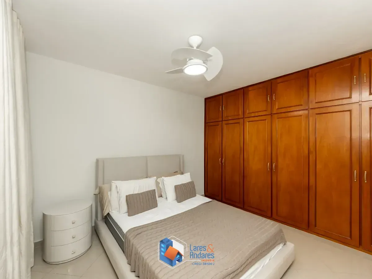 Imagem Sobrado para venda em Jardim Franca com 5 quartos, sendo 3 suítes, 439m²