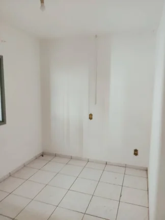 Imagem Sobrado com 180 m² 3 Dormitorios sendo 1 Suite 2 vagas de Gargens