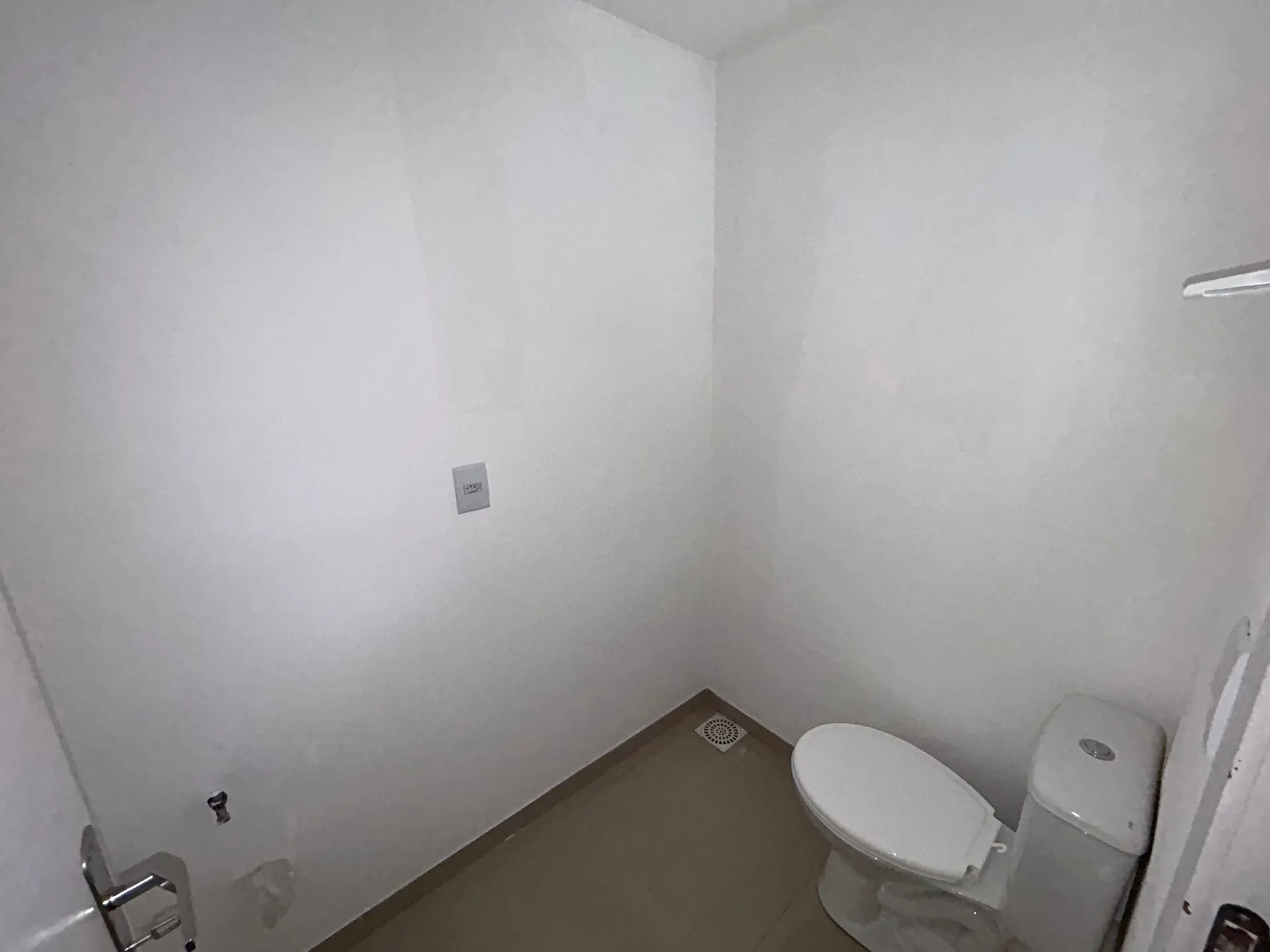 Imagem Sala comercial à venda em Porto Alegre, Centro Histórico, 72m2